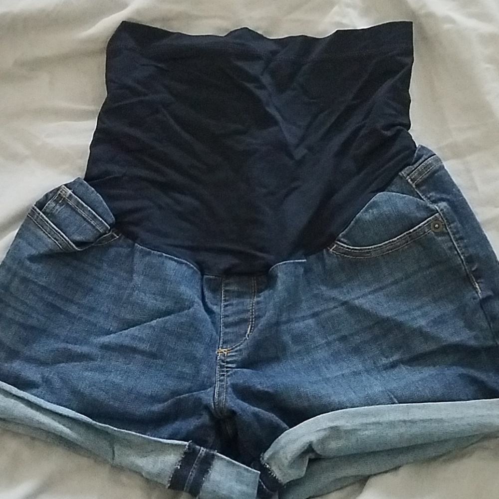 Maternity denim shorts